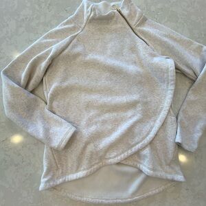 Athleta Women's Cream Sweatshirt